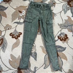 Green cargo pants